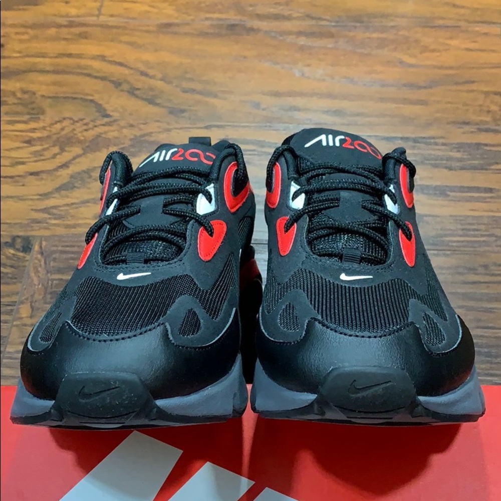 NIKE AIR MAX 200 Black/White-University Red - Picture 16 of 16